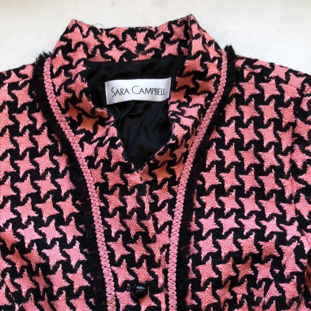 Sara Campbell coral/black houndstooth blazer - Picture 3 of 8
